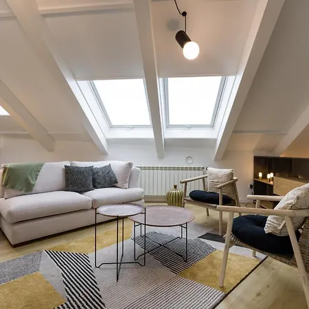 Seis Aldabas Apartment